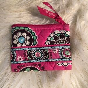💕FREE WITH ANY PURCHASE💕Vera Bradley coin/ID